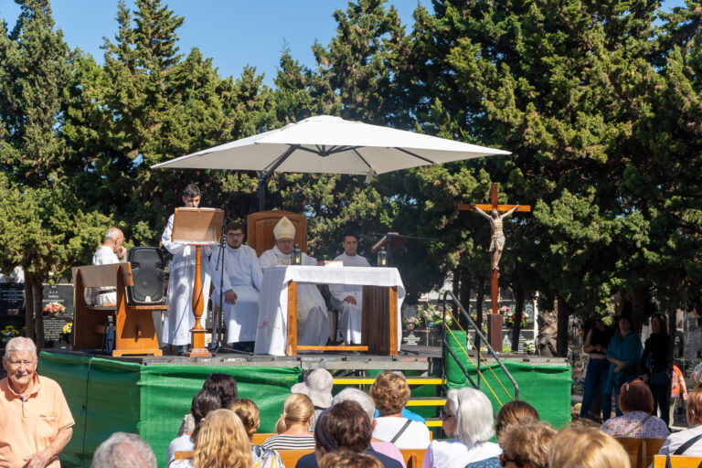 Eucaristía en el Cementerio de san Lázaro 2025
