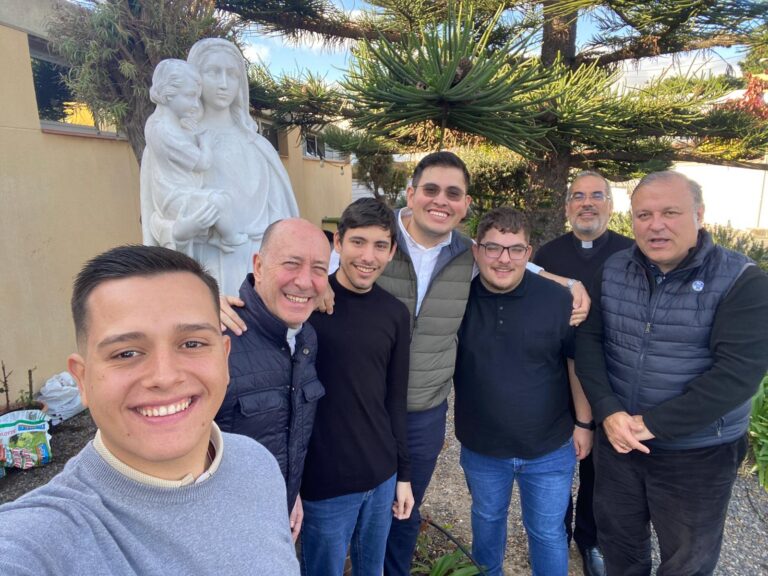 El Seminario Diocesano recibe la visita del P. Santiago Cerrato, CMF