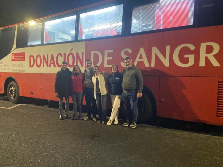 El Seminario Diocesano de Canarias participa en una donación de sangre como gesto de servicio y entrega