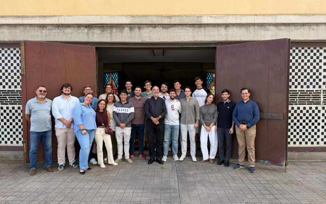 El Seminario Diocesano de Canarias acoge un retiro de oración del Grupo Joven de la Hermandad de Nuestro Padre Jesús de la Salud y María Santísima de la Esperanza