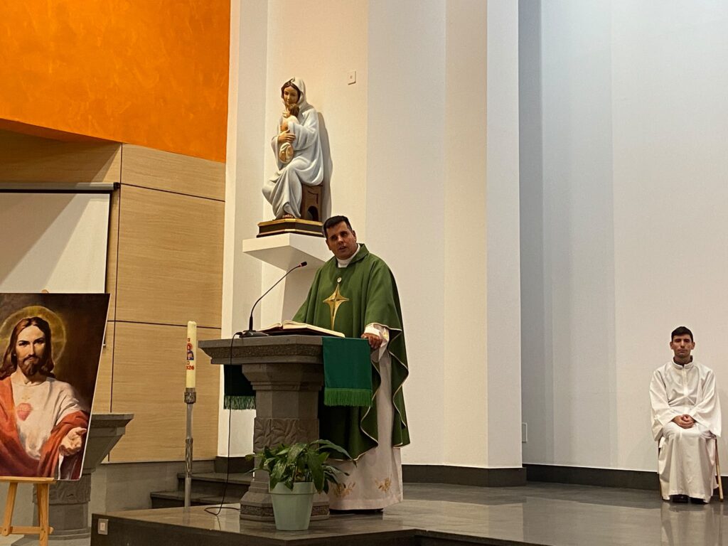misa-del-seminario-presidida-samuel-rubio-gonzalez-28-septiembre-siete-palmas-7